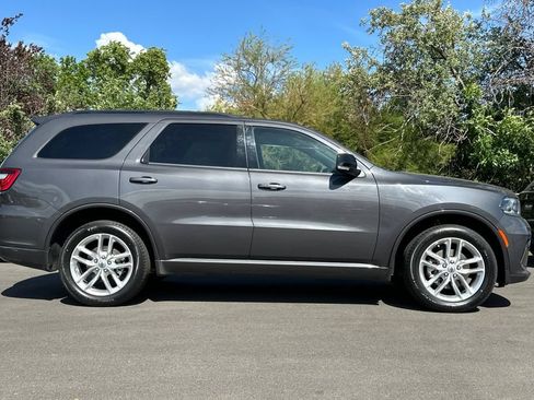 Used 2024 Dodge Durango GT AWD/4WD image 3