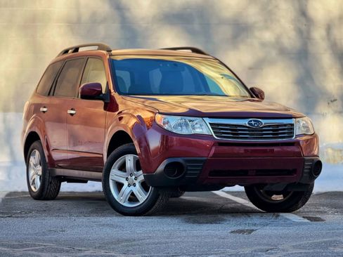 Used 2010 Subaru Forester 2.5X Premium AWD/4WD image 1
