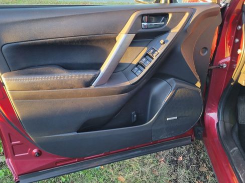 Used 2015 Subaru Forester 2.0XT Touring w/ Eyesight & Navigation System image 18