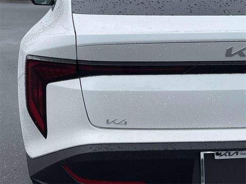 New 2025 Kia K4 EX image 10