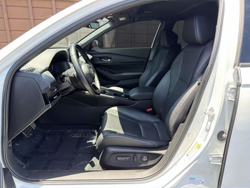 Used 2024 Honda Accord Sport image 12