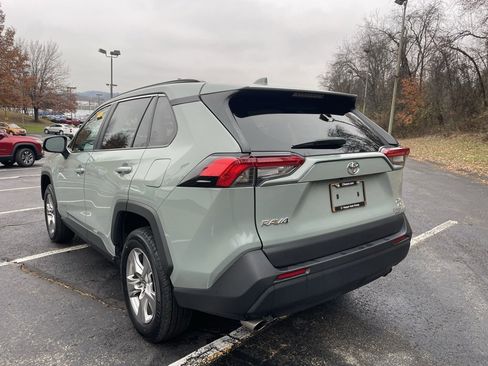 Used 2023 Toyota RAV4 XLE image 5