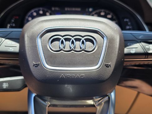 Used 2018 Audi Q7 3.0T Premium Plus w/ Premium Plus Package AWD/4WD image 32