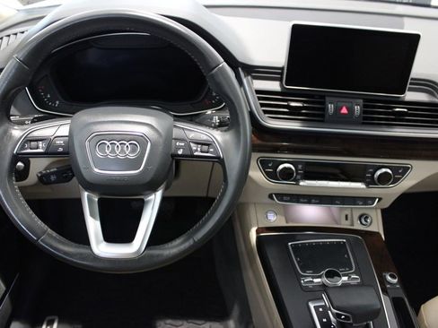 Used 2018 Audi Q5 Prestige w/ Prestige Package image 6