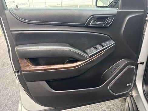Used 2017 Chevrolet Suburban LT AWD/4WD image 14