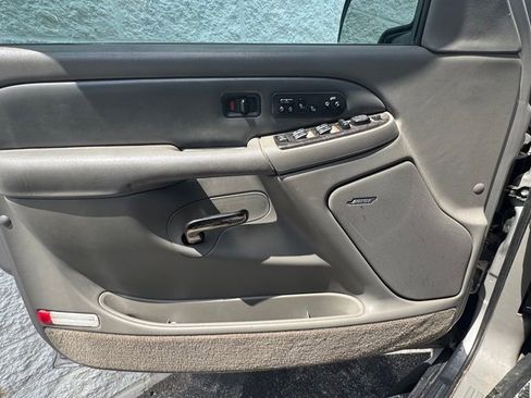 Used 2004 GMC Yukon XL Denali AWD/4WD image 22