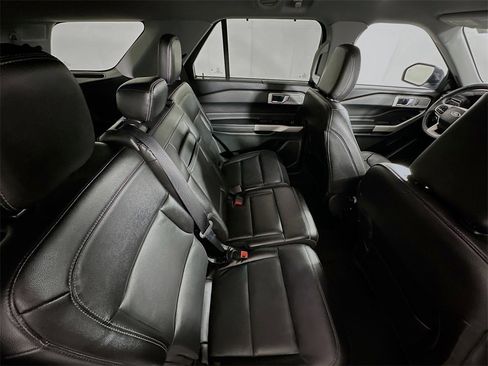 Used 2024 Ford Explorer Limited image 29