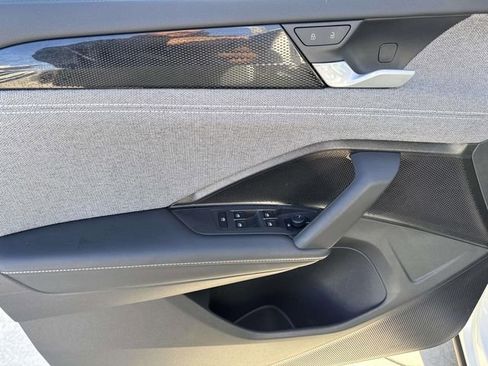 Used 2025 Volkswagen Tiguan S FWD image 15