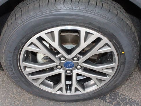 Used 2022 Ford Escape SEL image 57