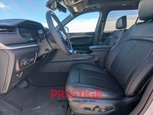 New 2026 Jeep Grand Cherokee L Limited AWD/4WD image 23