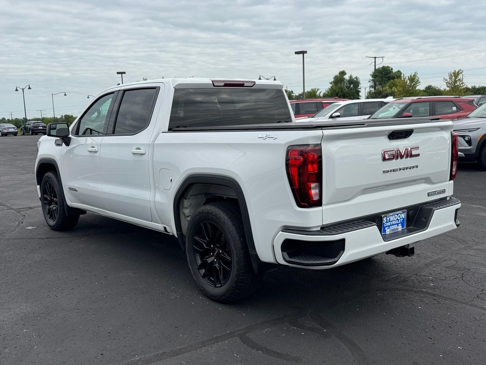 Used 2024 GMC Sierra 1500 Elevation AWD/4WD image 3