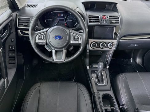 Used 2017 Subaru Forester 2.5i Touring AWD/4WD image 3