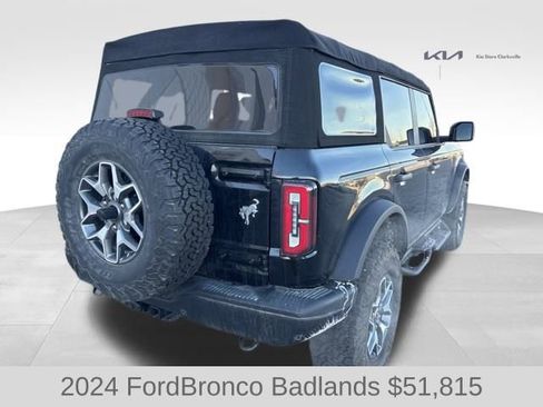 Used 2024 Ford Bronco Badlands image 8
