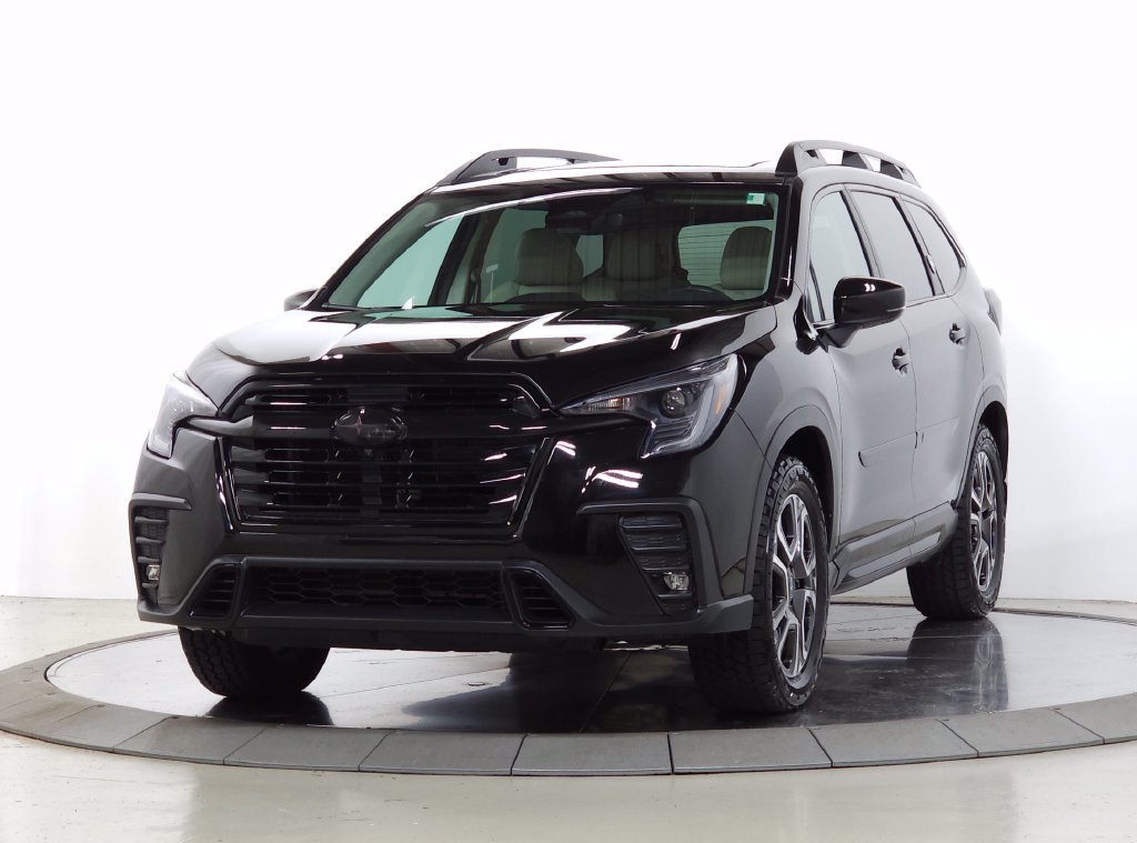 Used 2026 Subaru Ascent Limited AWD/4WD image 3
