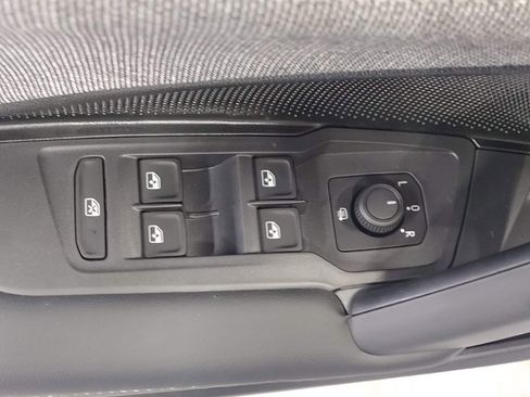 New 2026 Volkswagen Tiguan S AWD/4WD image 18