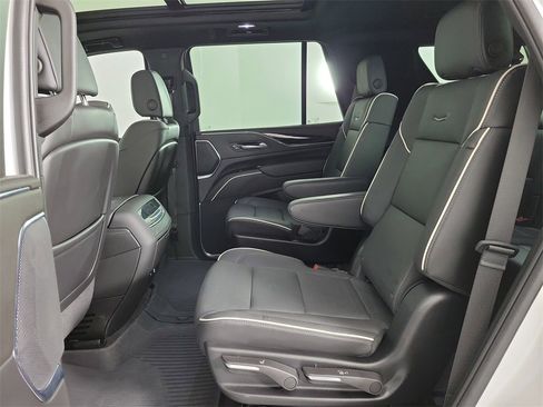 Certified 2024 Cadillac Escalade Sport w/ LPO, ONYX Package image 12