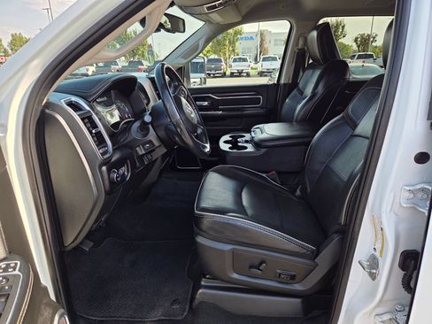 Used 2023 RAM 2500 Laramie AWD/4WD image 11