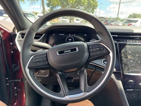Used 2024 Jeep Grand Cherokee L Laredo RWD image 28