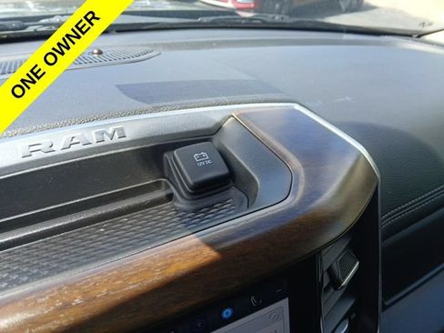 Used 2022 RAM 1500 Laramie AWD/4WD image 18
