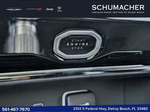 New 2026 Jeep Grand Cherokee Limited w/ Luxury Tech Group II AWD/4WD image 26