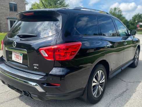 Used 2017 Nissan Pathfinder SL w/ SL Tech Package AWD/4WD image 6