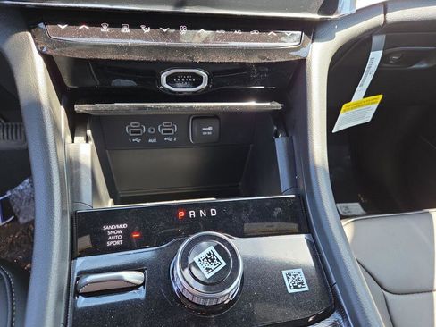 New 2026 Jeep Grand Cherokee Limited AWD/4WD image 9