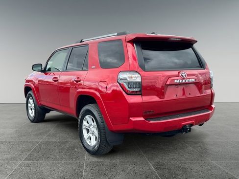 Used 2024 Toyota 4Runner SR5 AWD/4WD image 4
