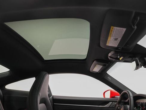 Used 2025 Porsche 911 Carrera image 27