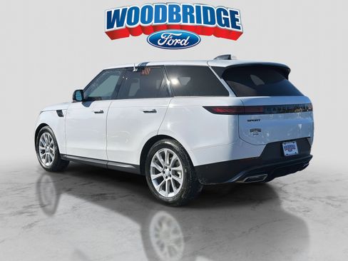 Used 2025 Land Rover Range Rover Sport SE image 5