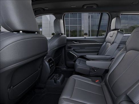 New 2026 Jeep Grand Cherokee L Limited image 23
