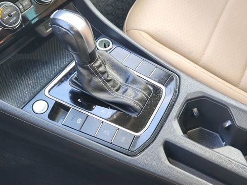 Used 2021 Volkswagen Jetta SE image 21