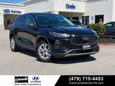 Used 2023 Ford Escape Active image 1