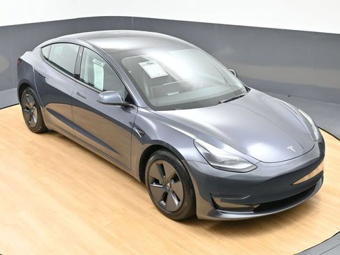 Used 2023 Tesla Model 3 Standard Range RWD image 44