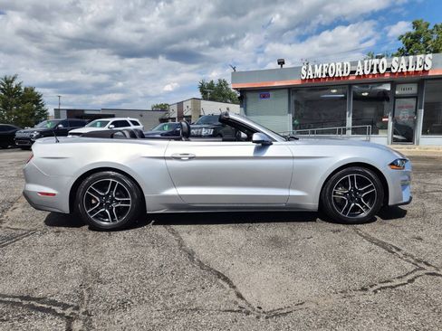 Used 2019 Ford Mustang Premium RWD image 15