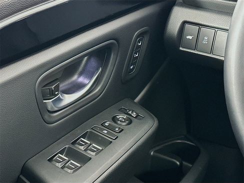 Certified 2025 Honda Pilot Touring image 17