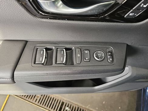 Used 2026 Honda CR-V EX-L image 26