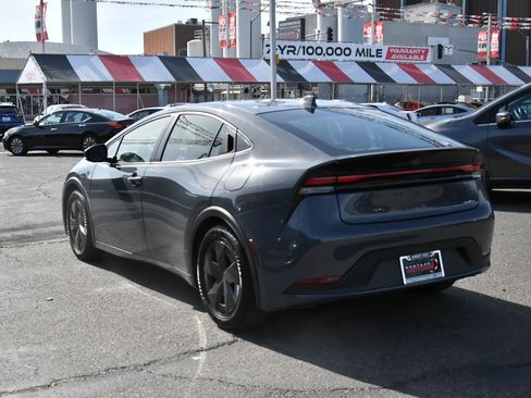 Used 2024 Toyota Prius LE image 6