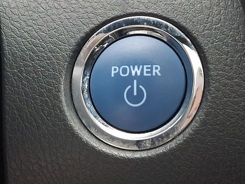 Certified 2020 Toyota Camry XLE w/ Sunroof Package FWD image 29