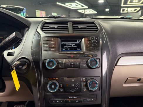 Used 2019 Ford Explorer 4WD image 14