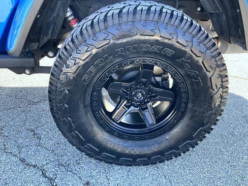 Used 2021 Jeep Gladiator Rubicon w/ Trailer Tow Package image 23