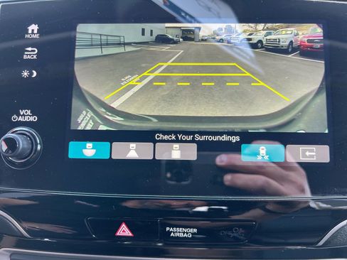 Used 2019 Honda Pilot Touring image 37