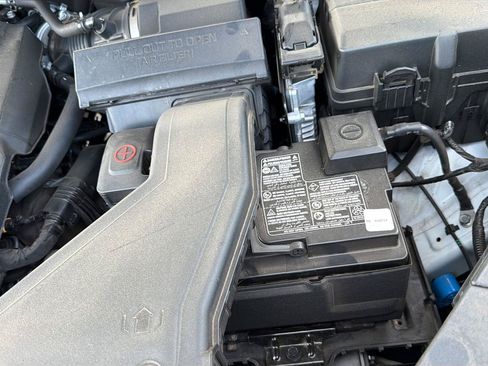 Used 2024 Kia Telluride SX w/ Towing Package FWD image 39