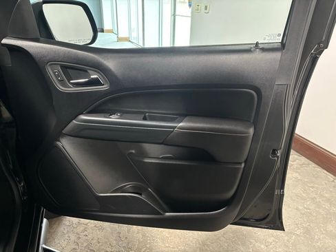 Used 2022 GMC Canyon AT4 w/ Trailering Package image 17