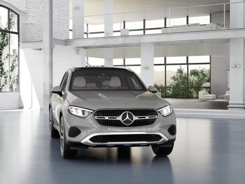 Certified 2025 Mercedes-Benz GLC 350e 4MATIC image 8