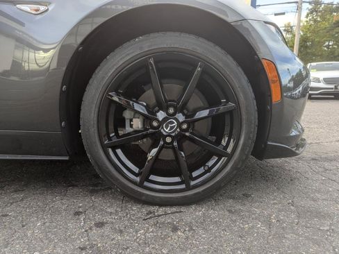 Used 2021 MAZDA MX-5 Miata RF Club RWD image 43