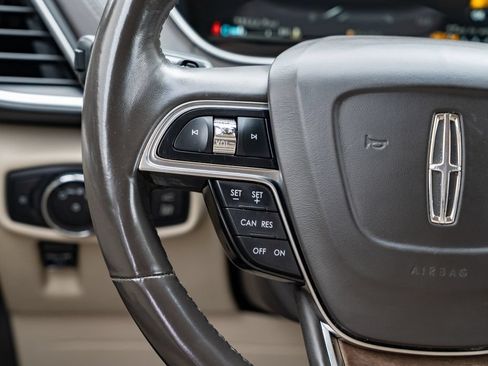 Used 2019 Lincoln Nautilus Reserve w/ Cargo Utility Package AWD/4WD image 13