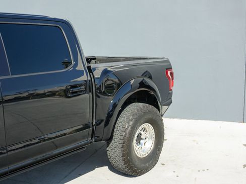 Used 2017 Ford F150 Raptor w/ Equipment Group 802A Luxury AWD/4WD image 29