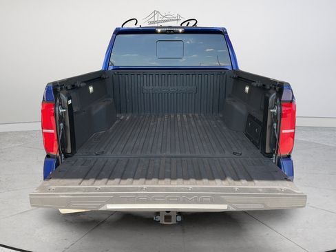 Used 2024 Toyota Tacoma Limited w/ Limited Package (LT) AWD/4WD image 25
