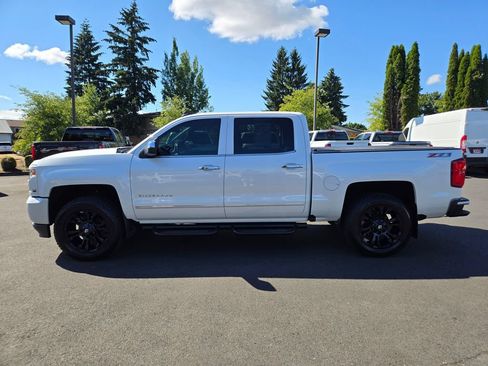 Used 2017 Chevrolet Silverado 1500 LTZ Z71 w/ LTZ Plus Package AWD/4WD image 6