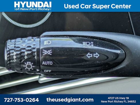 Used 2024 Hyundai Elantra SEL FWD image 26
